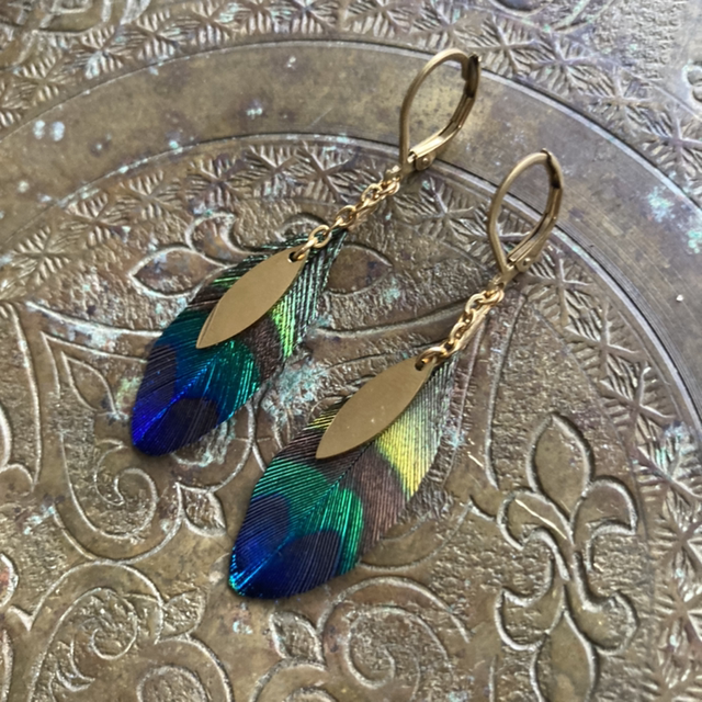 Boucles d’oreilles plumes de Paon - Souveraine - ogive 