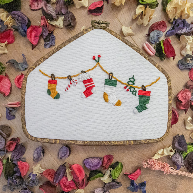 Broderie - Chaussettes de Noël -