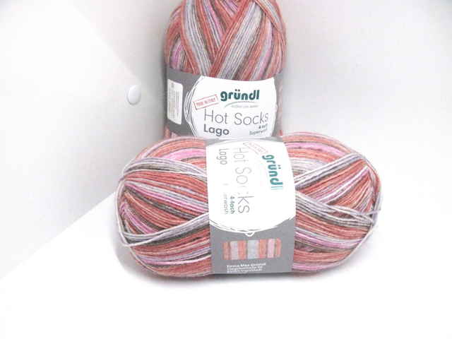 Pelote de fil à tricoter &quot;chaussettes&quot;  