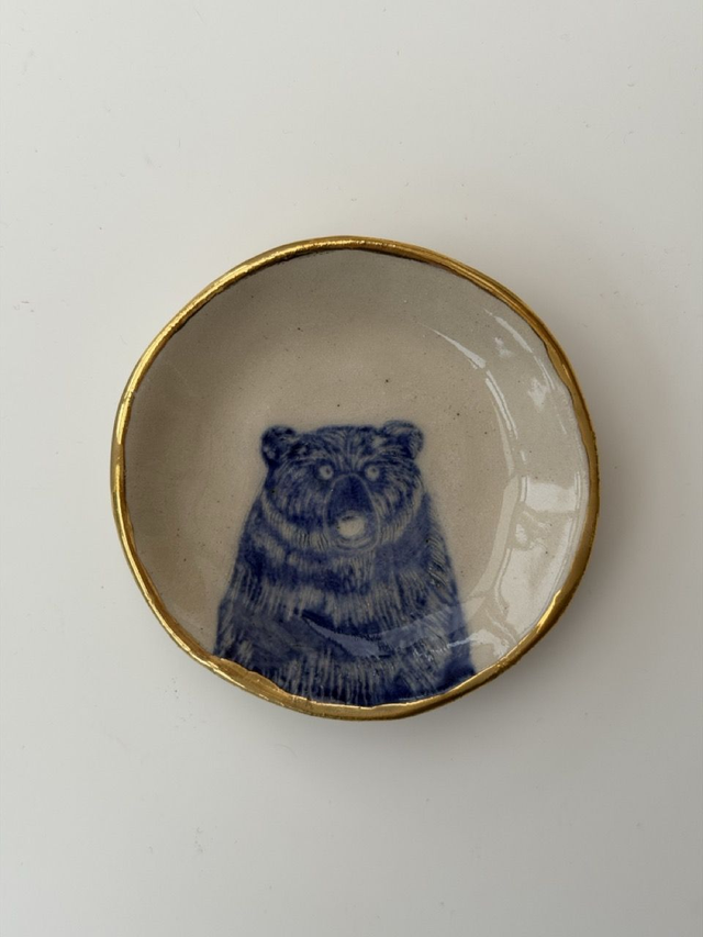 ENDANGERED - Sgraffito trinket with lustre