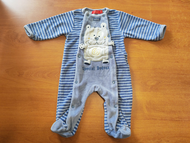 Pyjama rayé en 3 mois