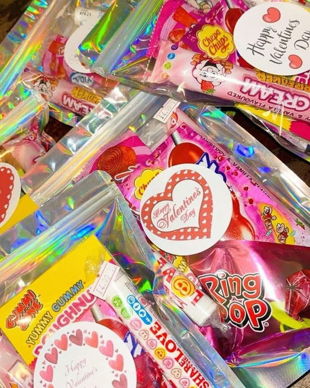 Large valentines pouch