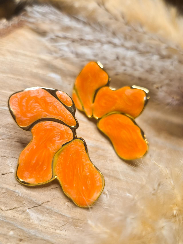 Boucles d'oreilles "Pétales émaillées" - Modèle orange et doré