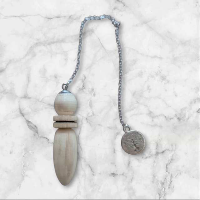 Pendule 19 en bois de cerisier