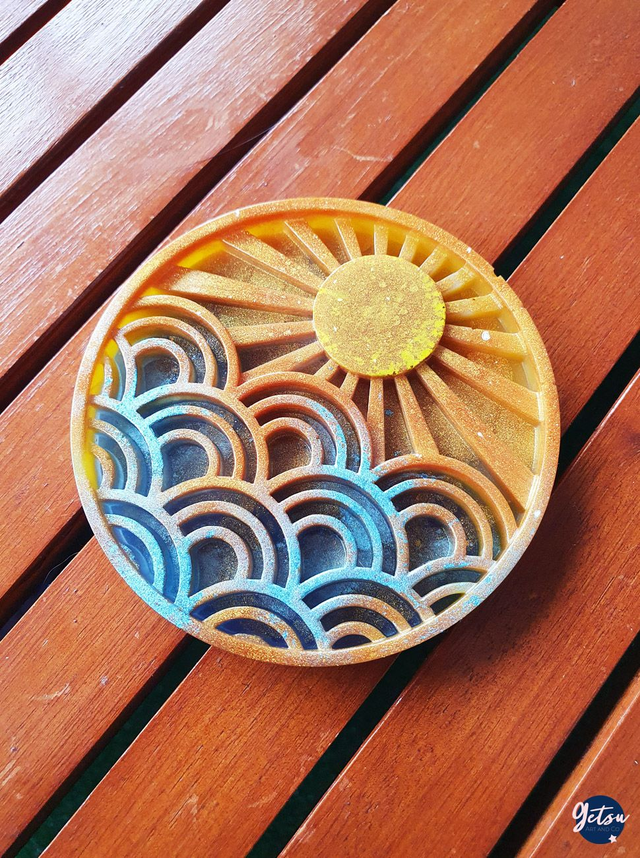  Sous-verre soleil levant et vagues bleu et doré