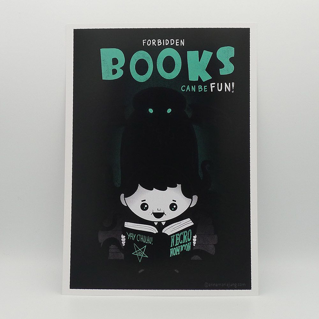 SIGNED A4 Art Print - Forbidden Books Can Be Fun - Lovecraft, Cthulhu, Bücher