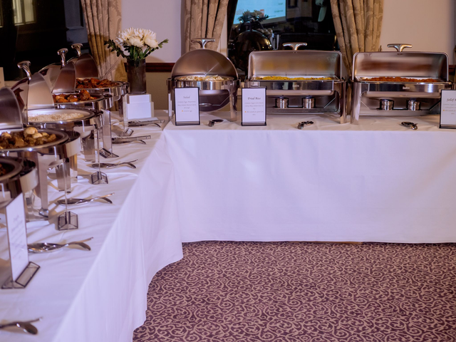 Moi Moi (up to 100 Guests)