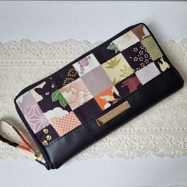 Portefeuille long zippé "Damier chat" simili cuir noir
