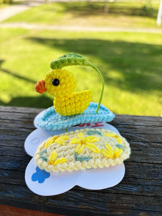 Duckie Blossom hairclips