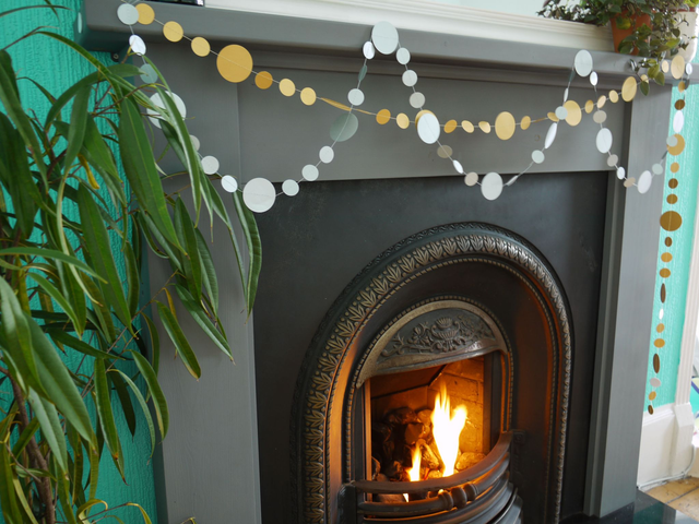 METALLIC ~ silver ~ gold ~ paper circles garland