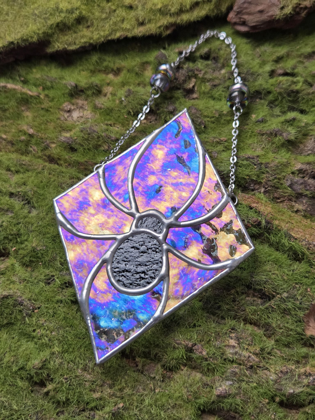 Losange ⁓ Veuve Noire