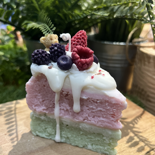 dripped cream slice candle