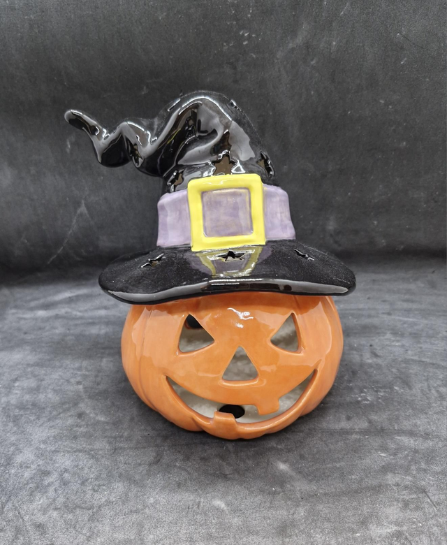 Large Pumpkin in witches hat