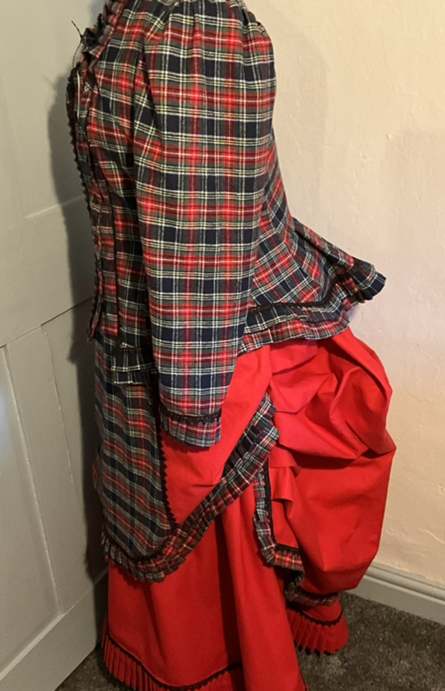 Tartan 3 piece bustle ensemble 009