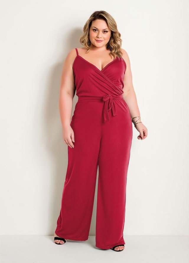 Macacão De Alças Com Amarração Cor Lisa Plus Size | Marguerite