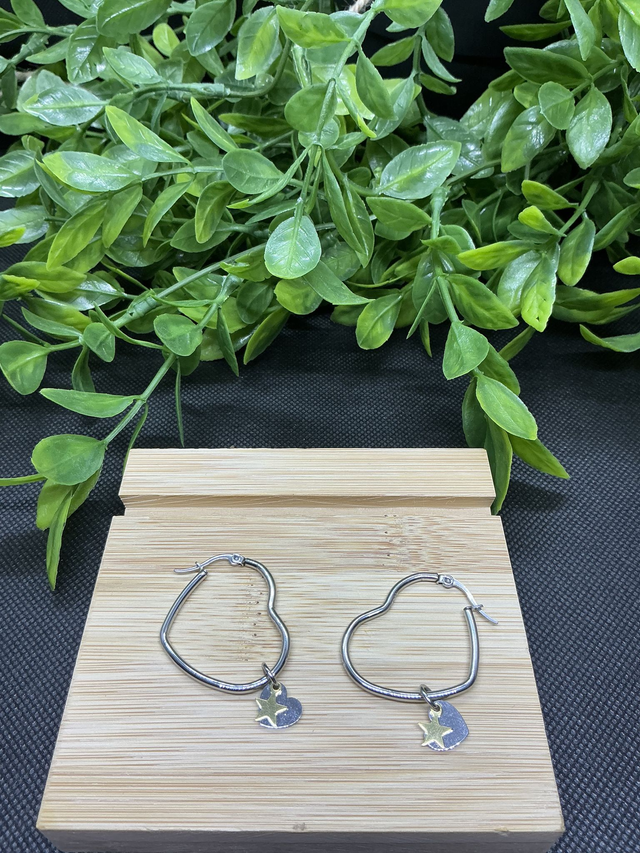 Boucles d'Oreilles Pendants Cœurs Stylisés - Bijou Bohème