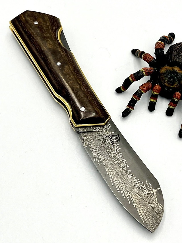 P&#039;tit Beurre (des)salé, pompe arrière, micarta papier compressé brun