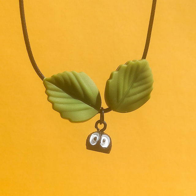 Dust Sprite Studio Ghibli - Green Leaf - Chew Necklace [NL-STM-GL-DS]