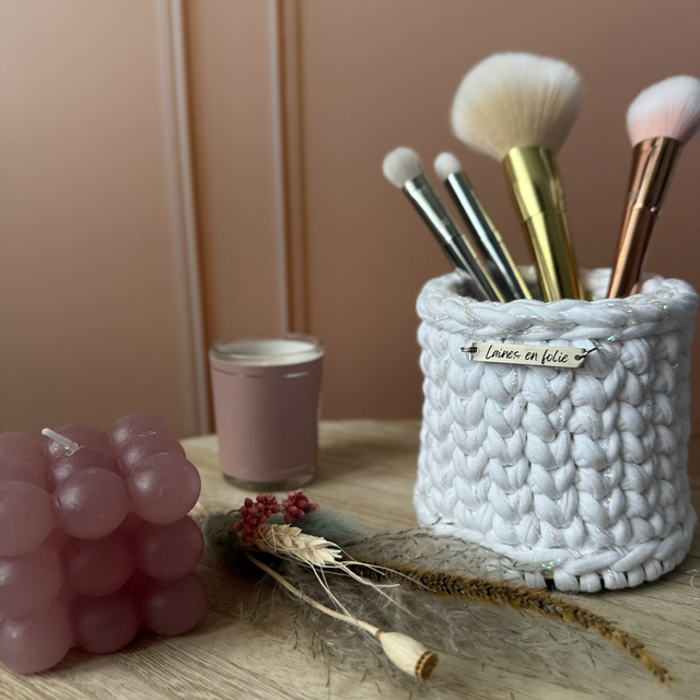 Panier blanc pailleté – Au crochet 