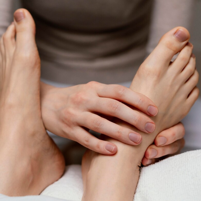 Forfait beauté des pieds sans vernis + réflexologie plantaire