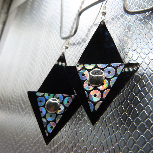 Boucle d&#039;oreille vinyle &quot;Fleche Sequin&quot; 