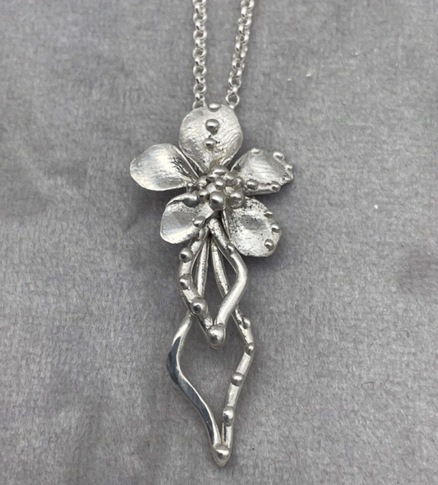 Flower Necklace lll