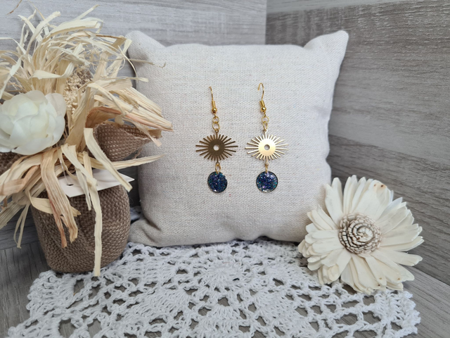 Boucles d&#039;oreilles bleues et dorées Légères Et Hypoallergénique