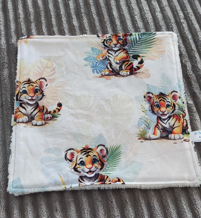 Serviette de visage tigre 