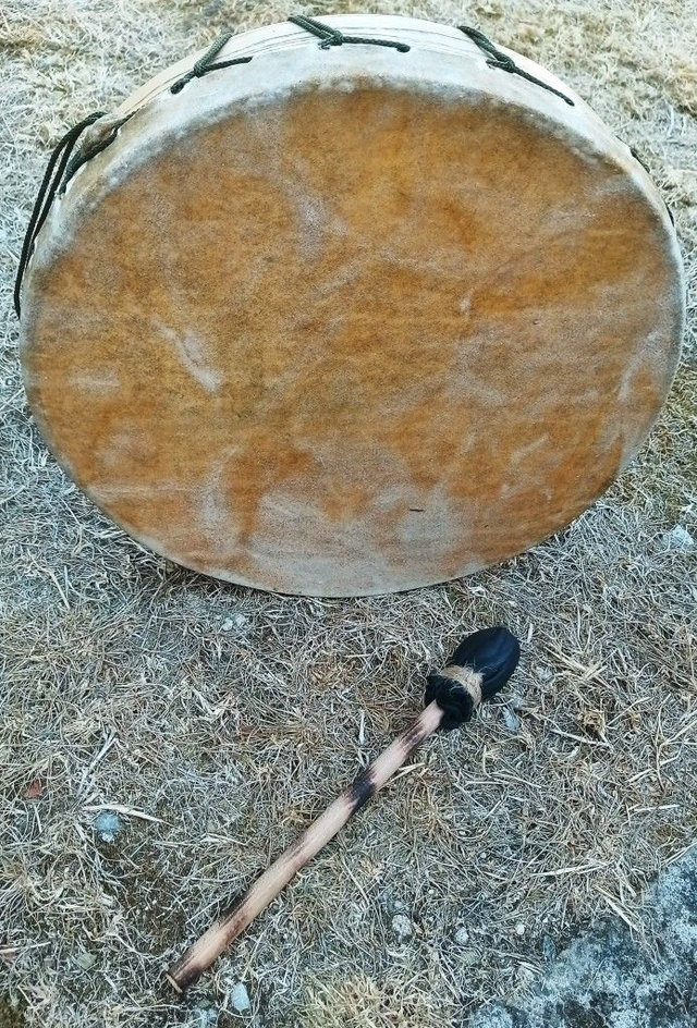 Tambour chamanique peau de bison 40 cm