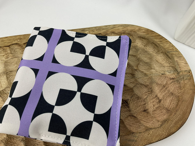 Kit lingettes lavables (étui + 4) – motif Géo Violet