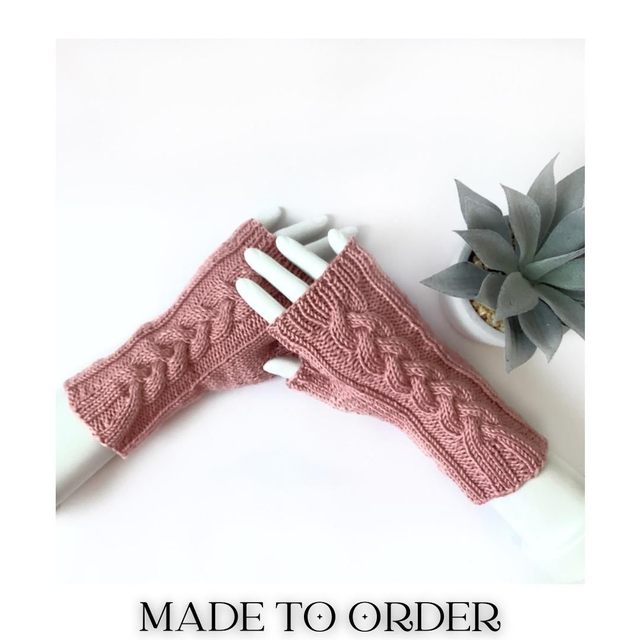 Cable Knit Gloves, you choose colour-PIQUE