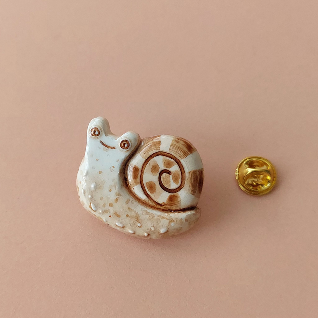 Funny Snail Pin  - Slug clay brooch - Clay snail pin - Potter snail brooch - Snail Mail pin - Slug jewel - Gardener pin