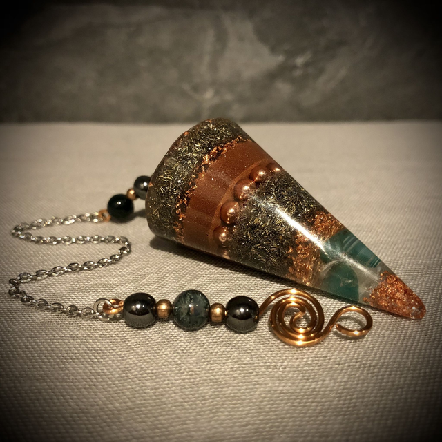 Orgonite Cone Pendulum with Clear Quartz, Green Agate and copper powder
