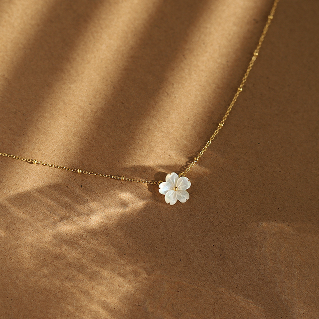 Collier fleur