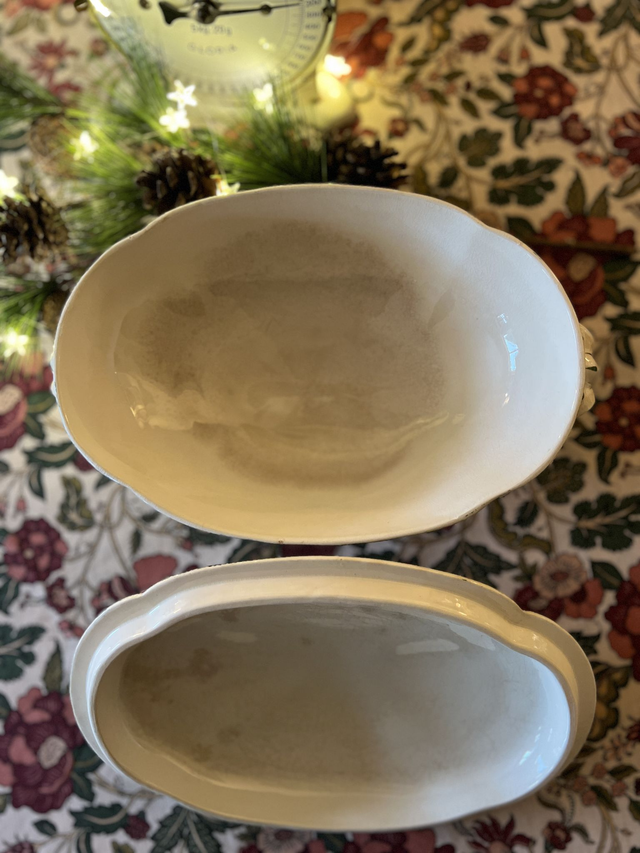 ** RESERVE ** MOLIERE - Légumier (petite soupière) de la manufacture française de Sarreguemines - Terre de Fer