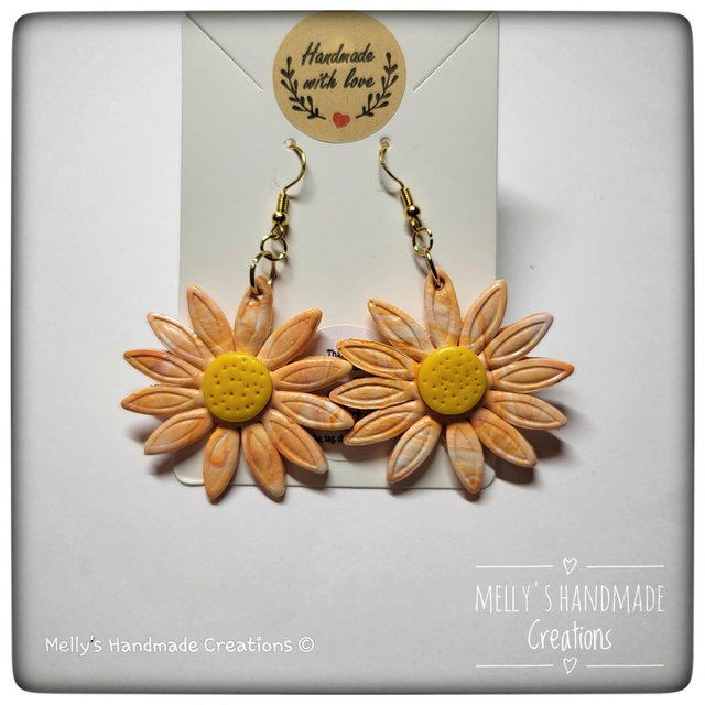 Sunflower marble effect dangle earrings 