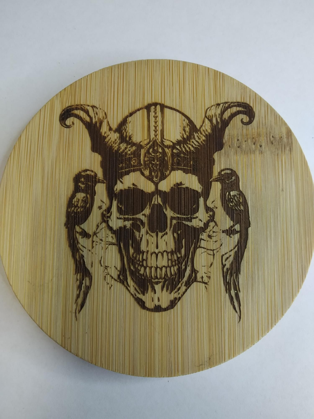 Sous verre rond skull viking 1