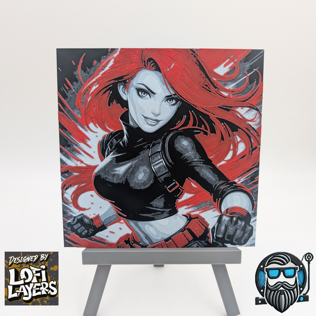 Tableau décoratif 3D – Héroïne pop art stylisée – Impression 3D PLA 200 x 200 mm