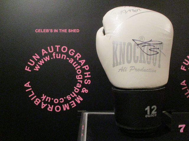 Frank Maloney, James McSweeney, Phil Gill Authentic Autographed 12 Ounce Boxing Glove (7)