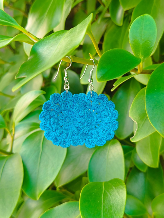 Boucles d'oreilles HORTENSE en  Micro-Crochet - Bleu Caraïbes