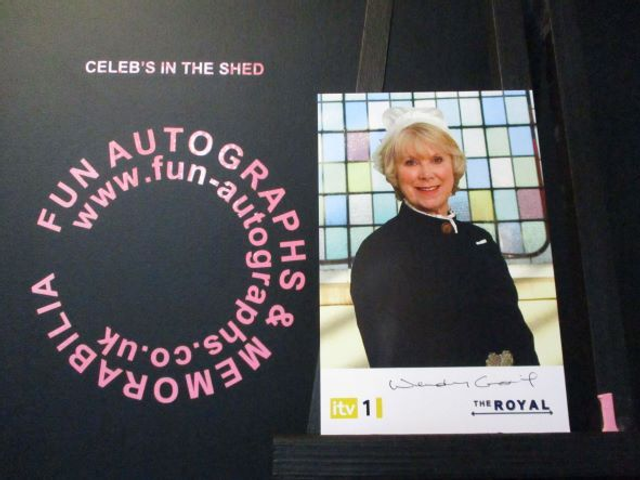 Wendy Craig (Matron) Original Pre-Print Yellow The Royal 6x4 Cast Card (1)