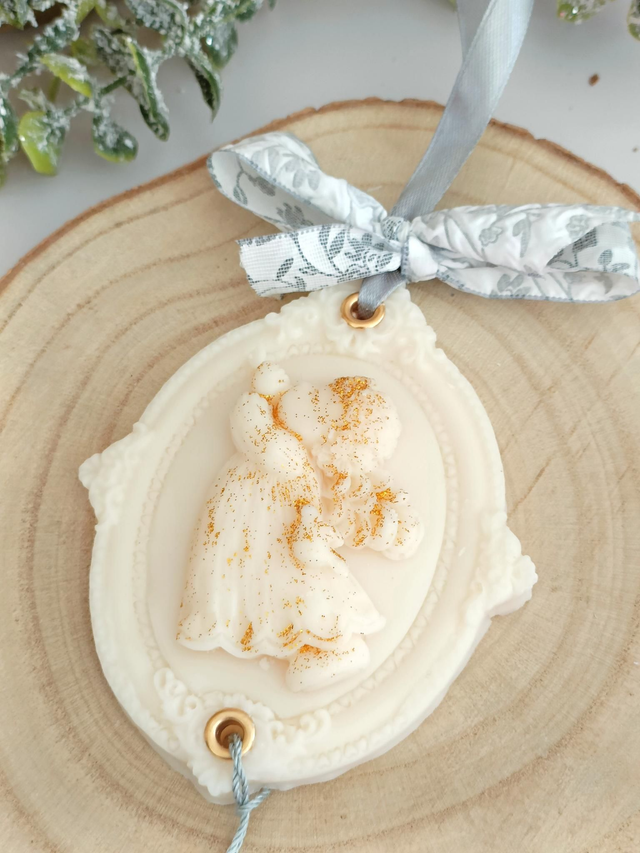 Suspension parfumée "Bonne fête Mamie" Fleurs blanches