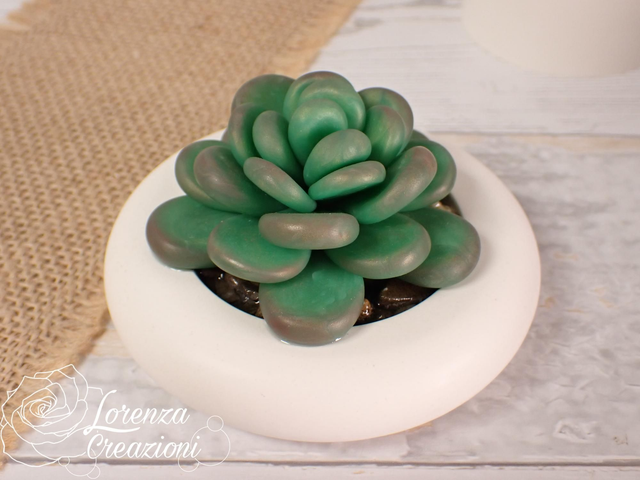 Pianta grassa verde giada, succulenta, artigianale modellata a mano in argilla polimerica (fimo). Made in Italy.