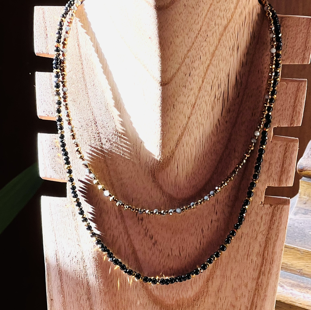 Collier fin Doré et noir 