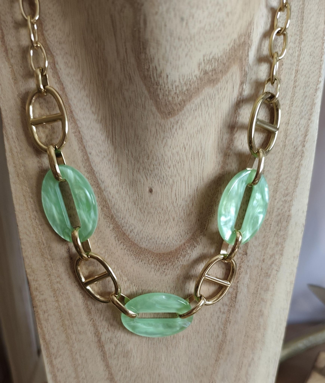 COLLIER BIG MAILLES GOLD ET VERT D'EAU 0000510