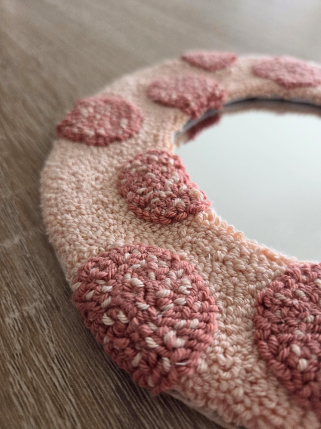 Miroir décoratif – pêche à pois roses