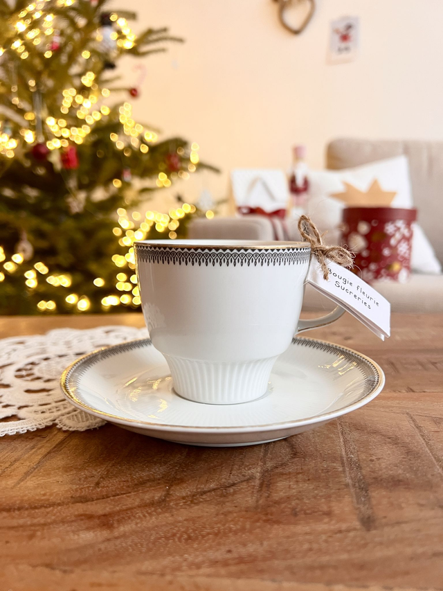 đ Bougie Sucreries - tasse Ă thĂ© "frise noire et liserĂ© dorĂ©" avec sous-tasse