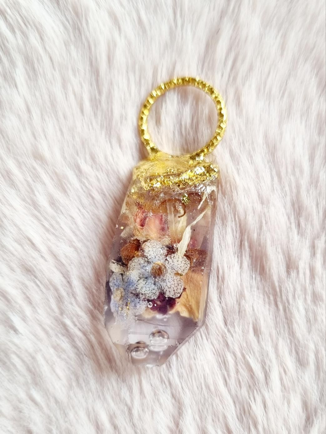 Le Pendentif Cristal - Mélange des Ancêtres