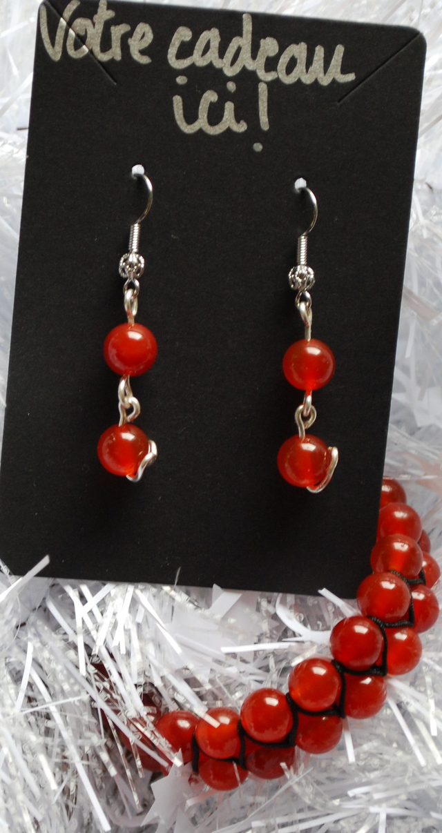 Le bracelet crocoïte acheté = une paire de boucle d&#039;oreille offerte !