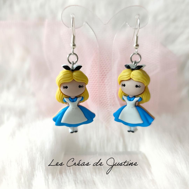 Boucles d'oreilles Alice Aux pays des merveilles 